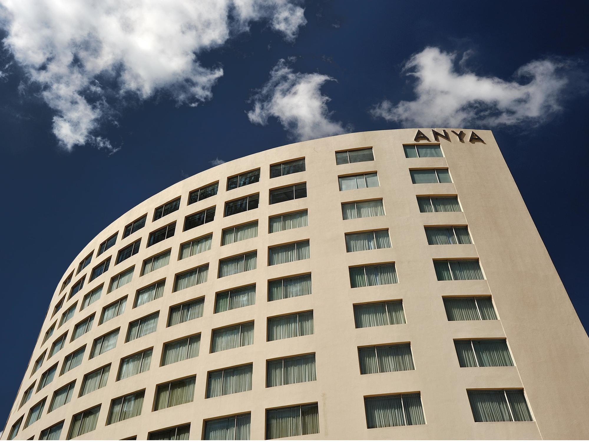 The Anya Hotel-Golf Course Road Гургаон Экстерьер фото